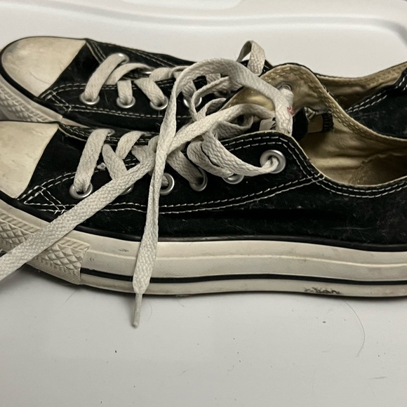 Converse Black and White Sneakers - Picture 1 of 4